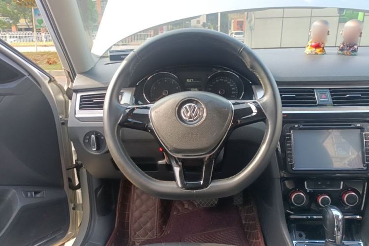 Used Volkswagen Bora 2016 1.6L Automatic Comfort Model Steering Wheel
