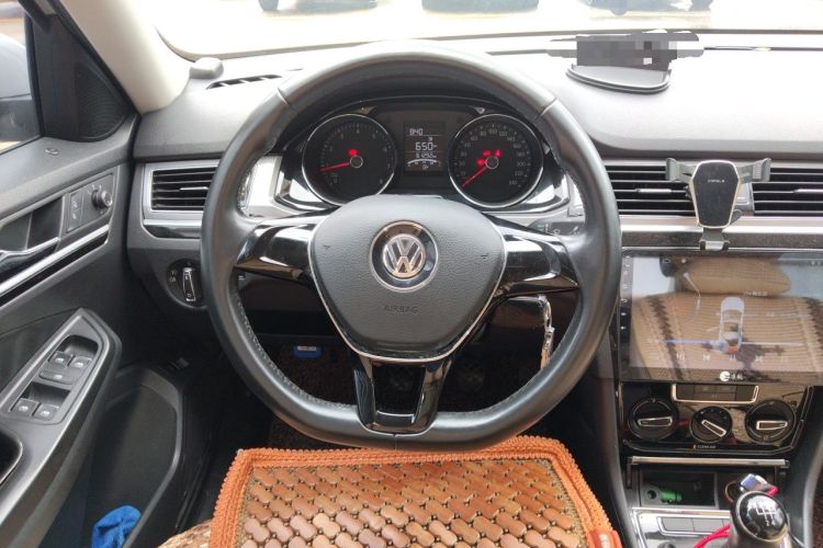 Used Volkswagen Bora 2016 1.6L Manual Comfort Model Steering Wheel