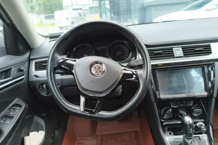 Used Volkswagen Bora 2016 1.6L Automatic Comfort Model Steering Wheel