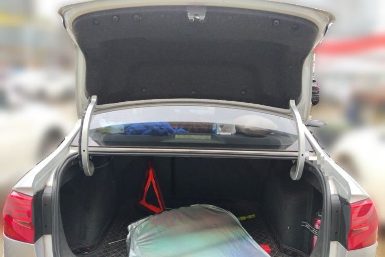 Used Volkswagen Bora 2016 1.6L Manual Comfort Model Trunk