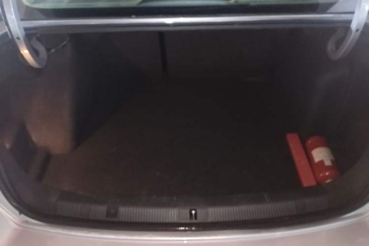 Used Volkswagen Bora 2016 1.6L Manual Comfort Model Trunk