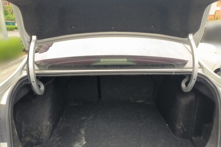 Used Volkswagen Bora 2016 1.6L Automatic Comfort Model Trunk