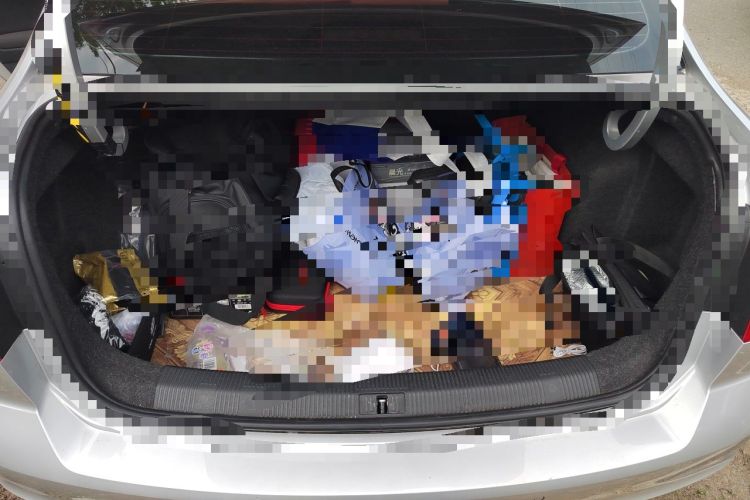 Used Volkswagen Bora 2016 1.6L Manual Fashion Edition Trunk