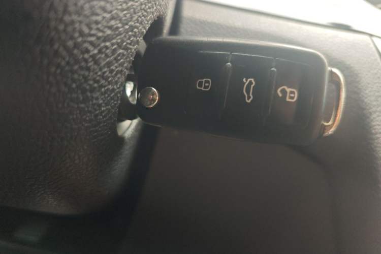Used Volkswagen Bora 2016 1.6L Automatic Comfort Model Vehicle Key