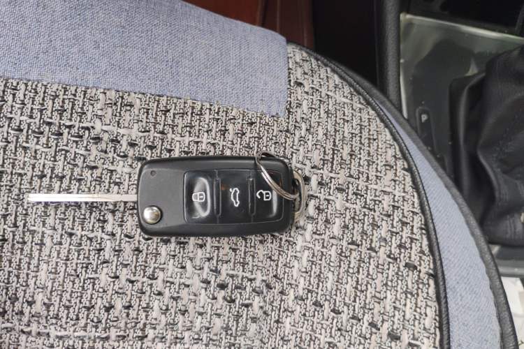Used Volkswagen Bora 2016 1.6L Automatic Fashion Model Vehicle Key