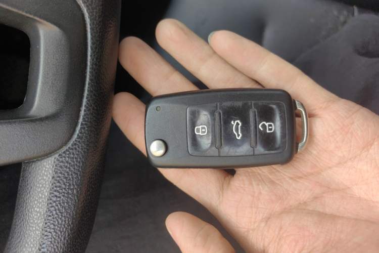 Used Volkswagen Bora 2016 1.6L Automatic Fashion Model Vehicle Key