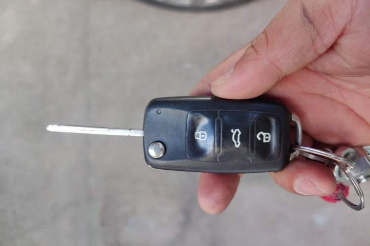 Used Volkswagen Bora 2016 1.6L Manual Comfort Model Vehicle Key