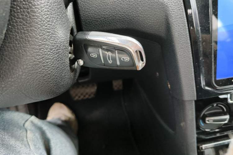 Used Volkswagen Bora 2016 1.6L Automatic Comfort Model Vehicle Key