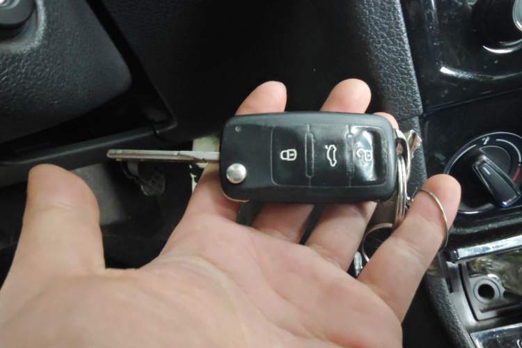 Used Volkswagen Bora 2016 1.6L Manual Comfort Model Vehicle Key