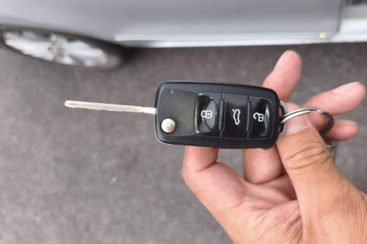 Used Volkswagen Bora 2016 1.6L Automatic Comfort Model Vehicle Key
