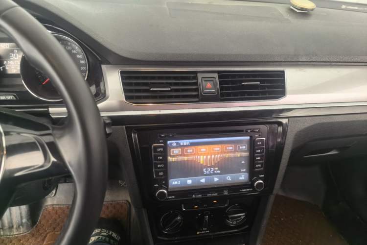 Used Volkswagen Bora 2016 1.6L Manual Comfort Model Audio And AC Panel