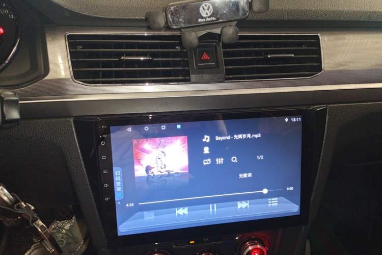 Used Volkswagen Bora 2016 1.6L Manual Fashion Edition Audio And AC Panel
