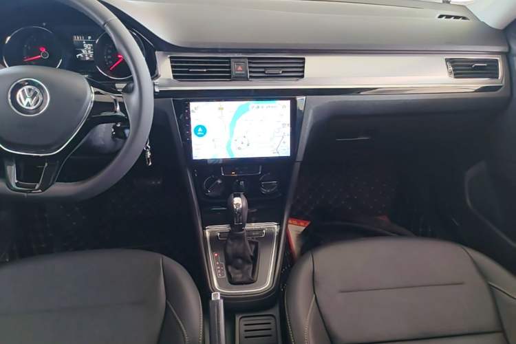 Used Volkswagen Bora 2016 1.6L Automatic Comfort Model Audio And AC Panel