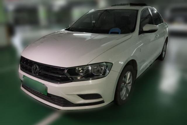 Ojetý Volkswagen Bora 2016 1.6L Manual Fashion Edition