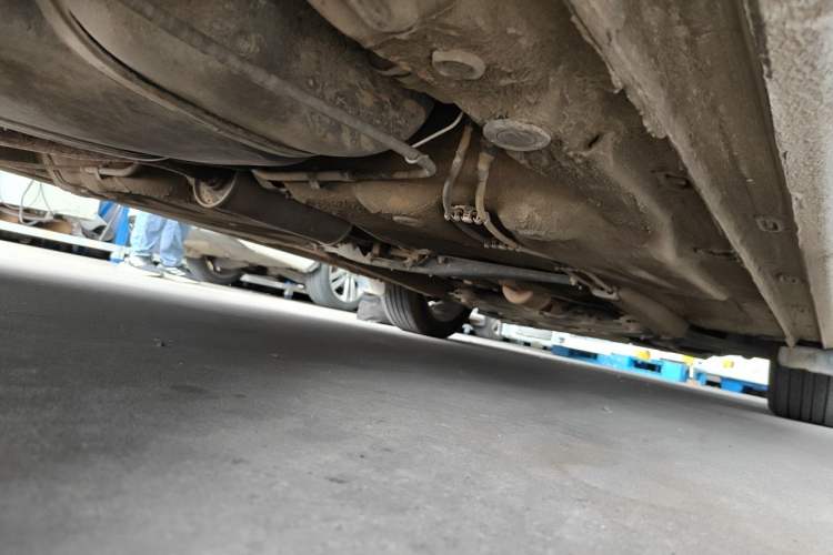 Used Volkswagen Bora 2016 1.6L Automatic Comfort Model Chassis Rear Right