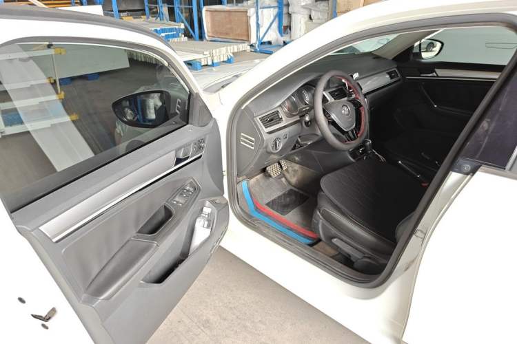 Used Volkswagen Bora 2016 1.6L Automatic Comfort Model Driver Seat