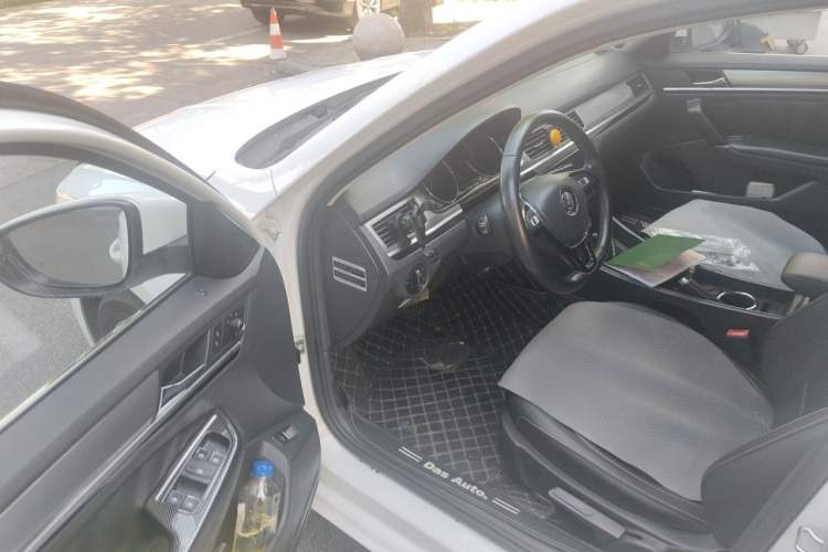 Used Volkswagen Bora 2016 1.6L Automatic Comfort Model Driver Seat