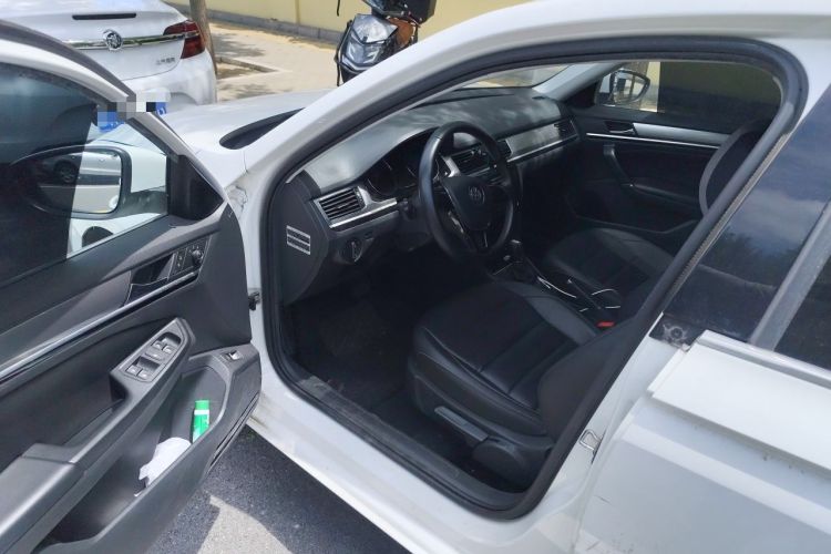Used Volkswagen Bora 2016 1.6L Automatic Comfort Model Driver Seat