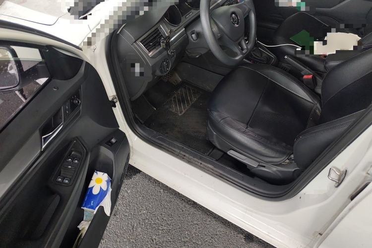 Used Volkswagen Bora 2016 1.6L Automatic Fashion Model Driver Seat