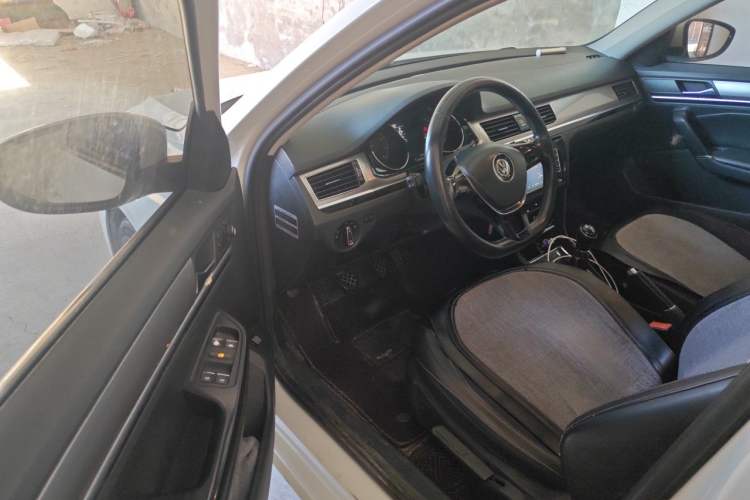 Used Volkswagen Bora 2016 1.6L Manual Comfort Model Driver Seat