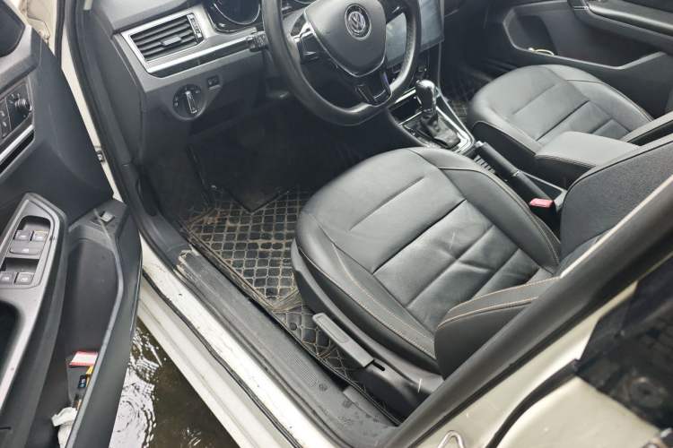 Used Volkswagen Bora 2016 1.6L Automatic Comfort Model Driver Seat