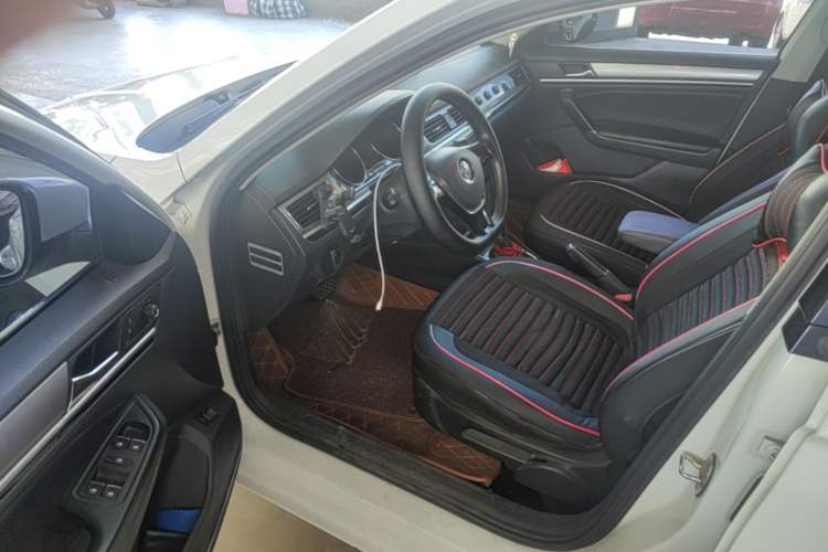 Used Volkswagen Bora 2016 230TSI DSG Comfort Model Driver Seat