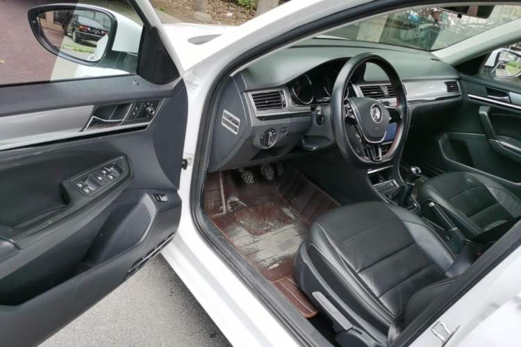 Used Volkswagen Bora 2016 1.6L Manual Comfort Model Driver Seat