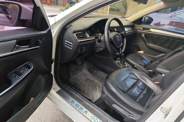 Used Volkswagen Bora 2016 1.6L Automatic Comfort Model Driver Seat