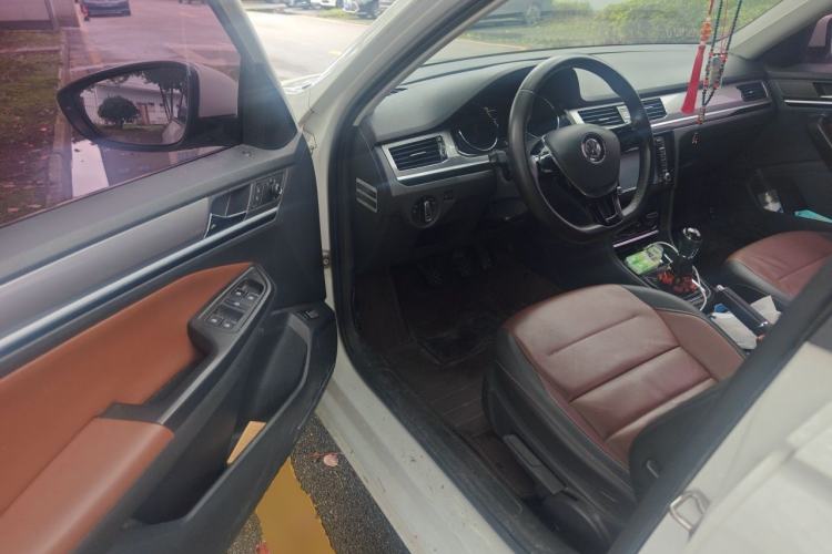 Used Volkswagen Bora 2016 1.6L Manual Comfort Model Driver Seat
