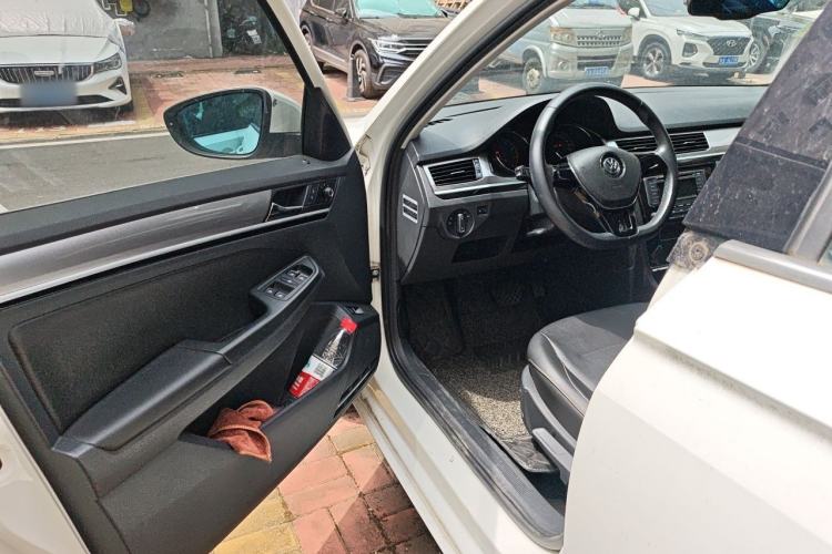 Used Volkswagen Bora 2016 1.6L Automatic Comfort Model Driver Seat