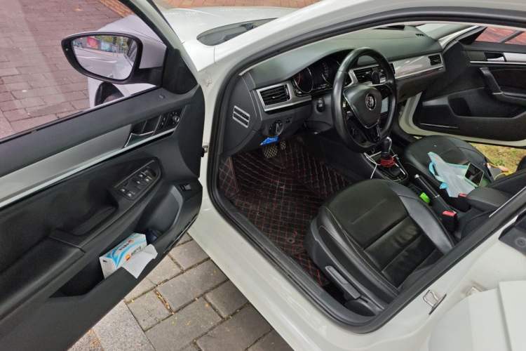 Used Volkswagen Bora 2016 1.6L Automatic Comfort Model Driver Seat