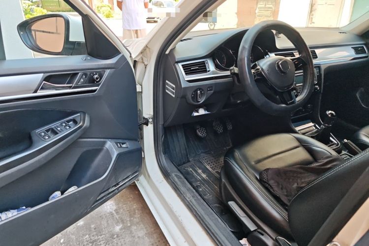 Used Volkswagen Bora 2016 1.6L Manual Comfort Model Driver Seat