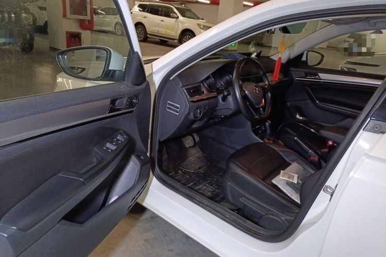 Used Volkswagen Bora 2016 1.6L Automatic Comfort Model Driver Seat
