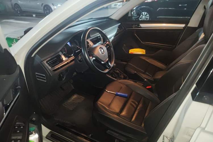 Used Volkswagen Bora 2016 1.6L Automatic Comfort Model Driver Seat