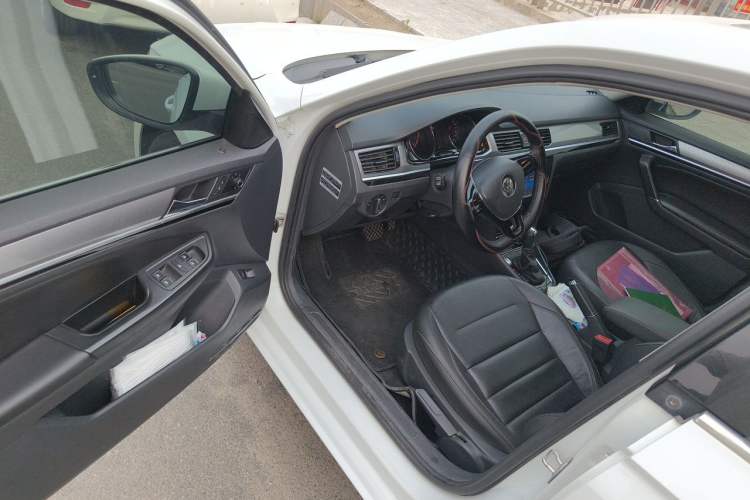 Used Volkswagen Bora 2016 1.6L Automatic Comfort Model Driver Seat