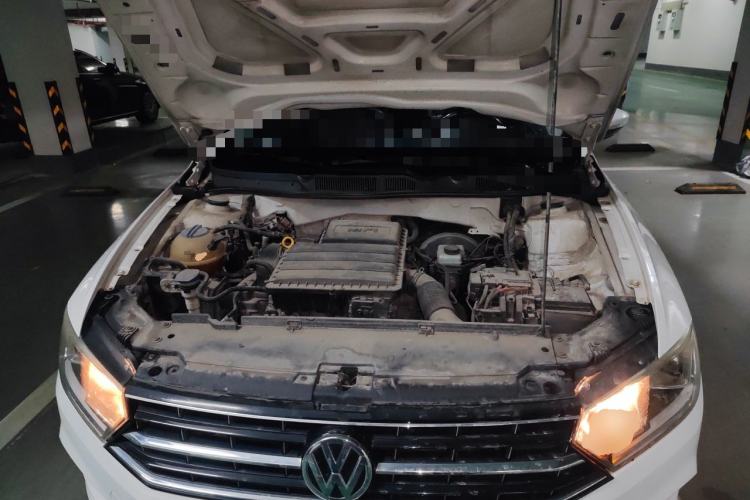 Used Volkswagen Bora 2016 1.6L Manual Comfort Model Engine Bay