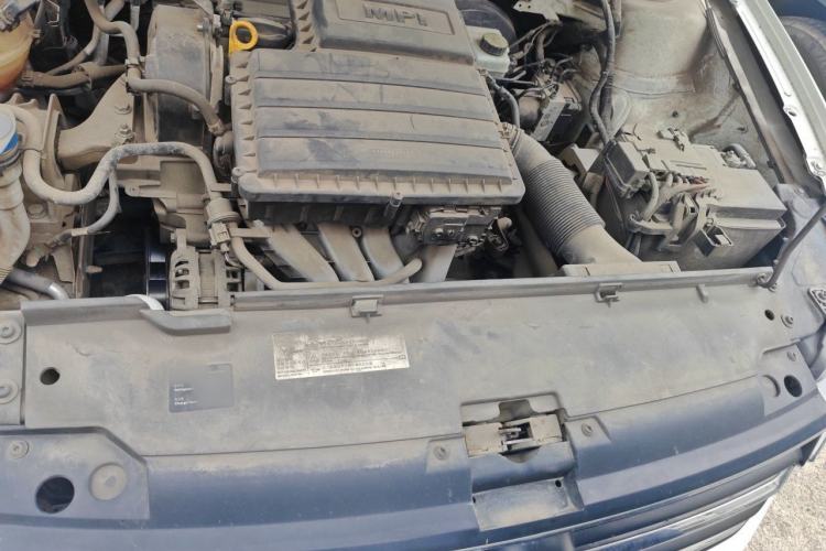 Used Volkswagen Bora 2016 1.6L Manual Fashion Edition Engine Bay
