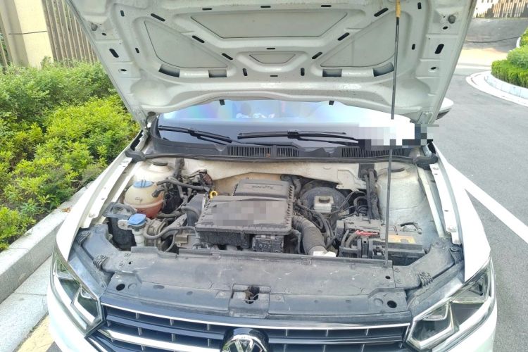 Used Volkswagen Bora 2016 1.6L Automatic Comfort Model Engine Bay