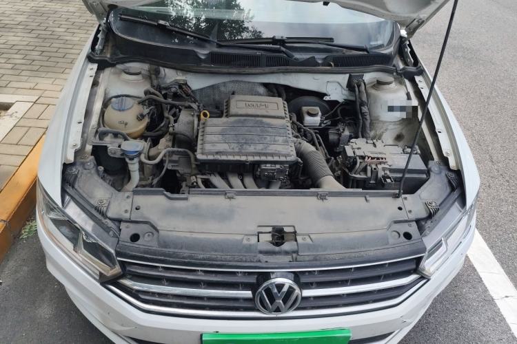 Used Volkswagen Bora 2016 1.6L Automatic Comfort Model Engine Bay