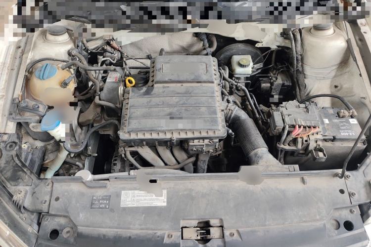 Used Volkswagen Bora 2016 1.6L Automatic Fashion Model Engine Bay