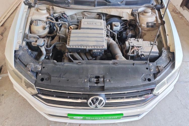 Used Volkswagen Bora 2016 1.6L Manual Comfort Model Engine Bay