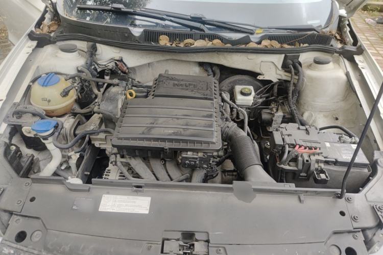Used Volkswagen Bora 2016 1.6L Manual Comfort Model Engine Bay