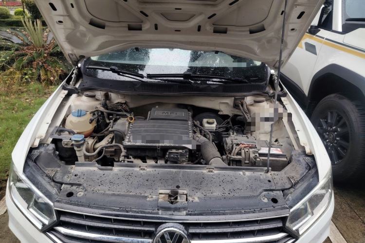Used Volkswagen Bora 2016 1.6L Manual Comfort Model Engine Bay