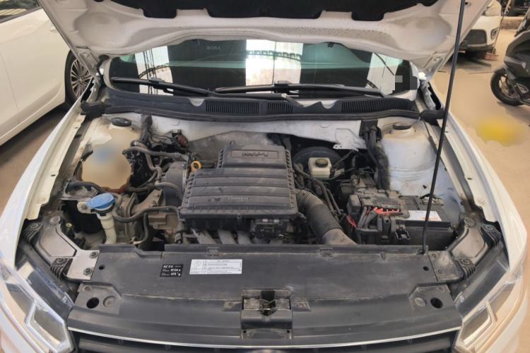 Used Volkswagen Bora 2016 1.6L Automatic Fashion Model Engine Bay