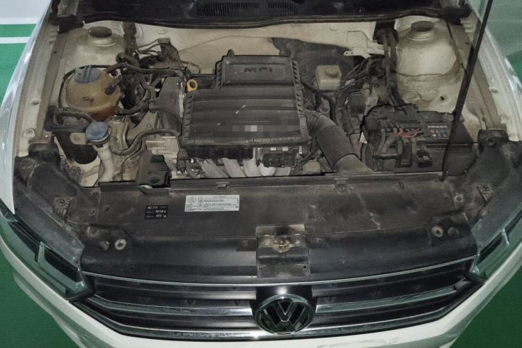 Used Volkswagen Bora 2016 1.6L Manual Fashion Edition Engine Bay