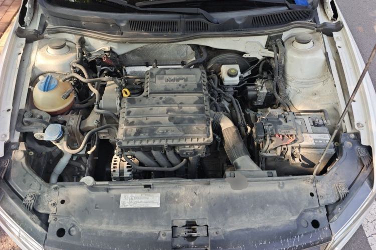 Used Volkswagen Bora 2016 1.6L Automatic Fashion Model Engine Bay