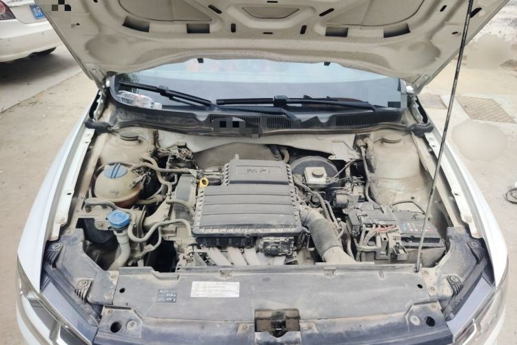 Used Volkswagen Bora 2016 1.6L Automatic Comfort Model Engine Bay