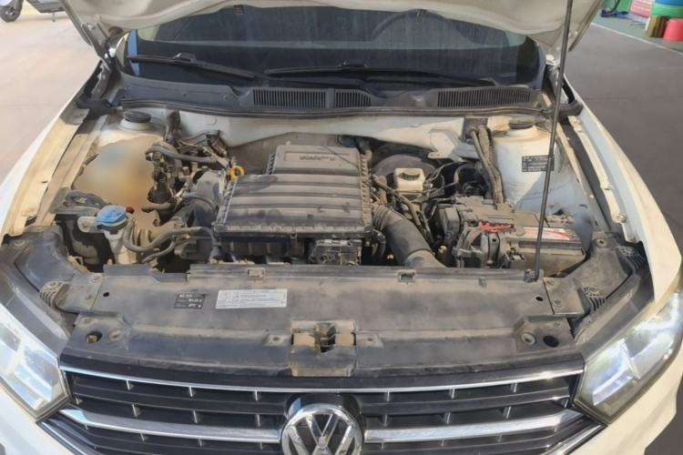 Used Volkswagen Bora 2016 1.6L Automatic Comfort Model Engine Bay
