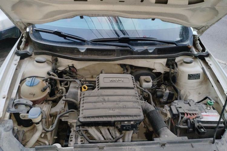 Used Volkswagen Bora 2016 1.6L Manual Fashion Edition Engine Bay
