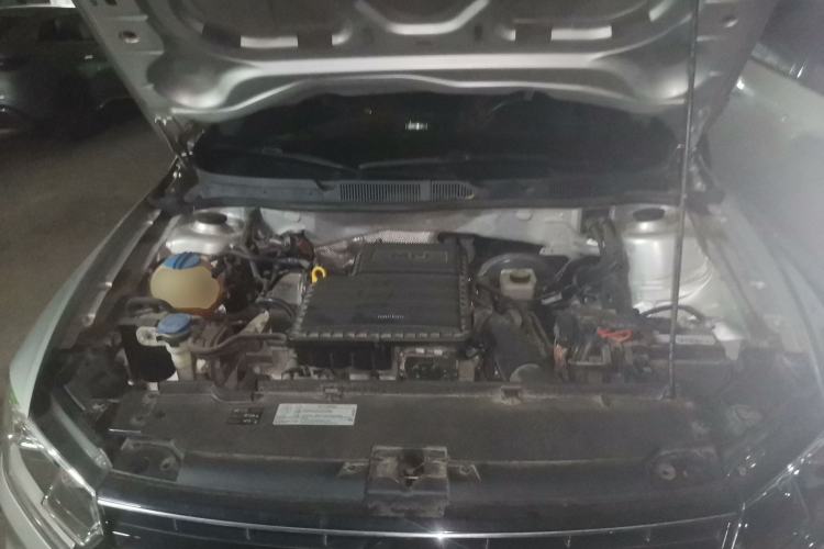 Used Volkswagen Bora 2016 1.6L Automatic Comfort Model Engine Bay